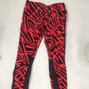 Nike pro pattern drifit leggings
